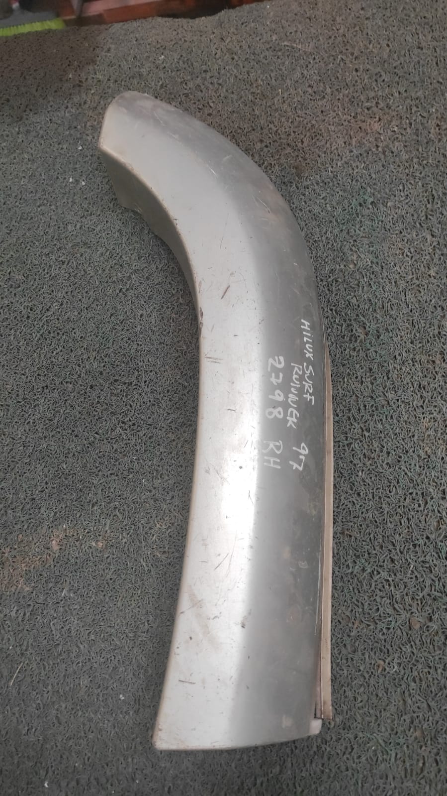 Cantonera Buchera Delantero RH Toyota Hilux-Surf-Runner 1997