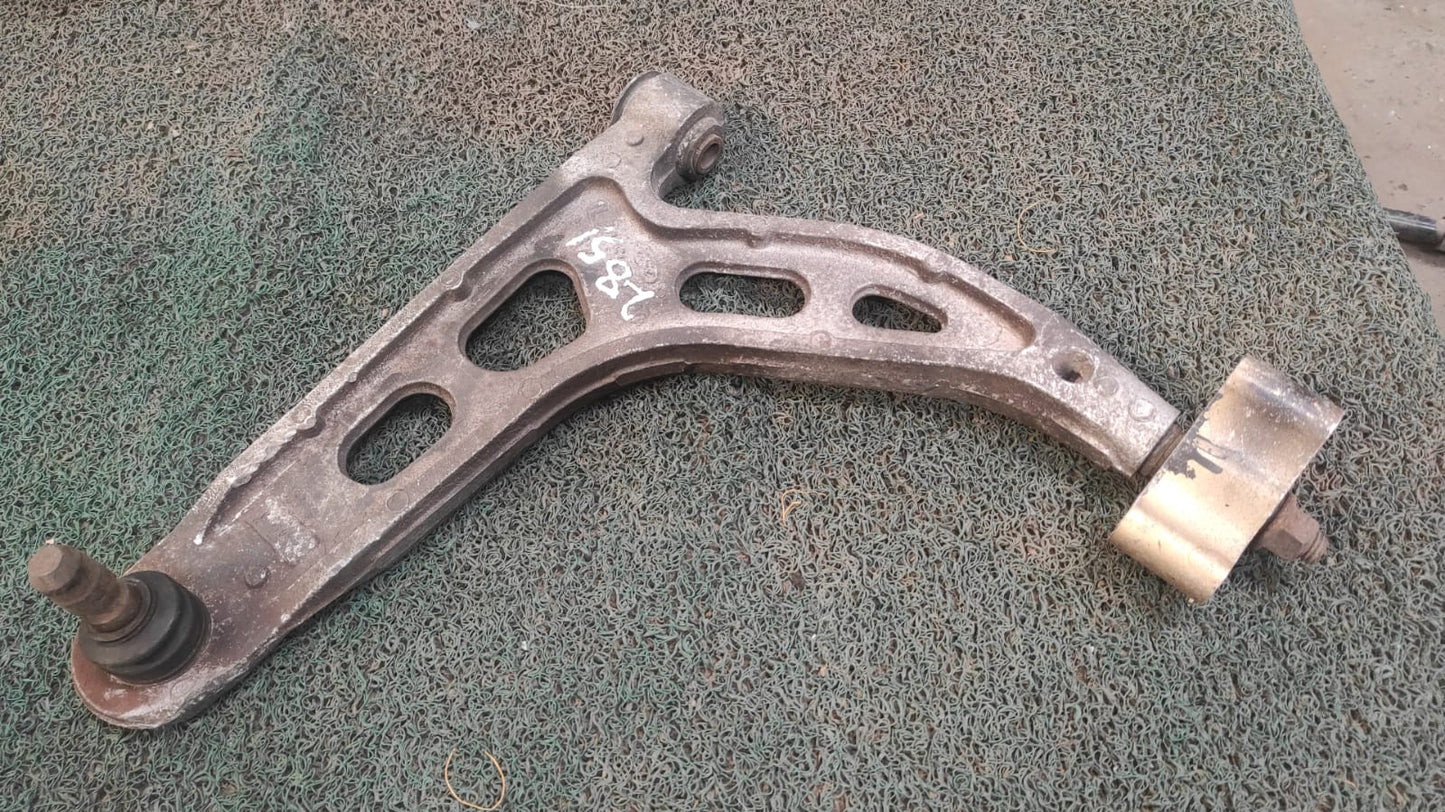 Brazo oscilante trasero Par Ford Explorer 2003