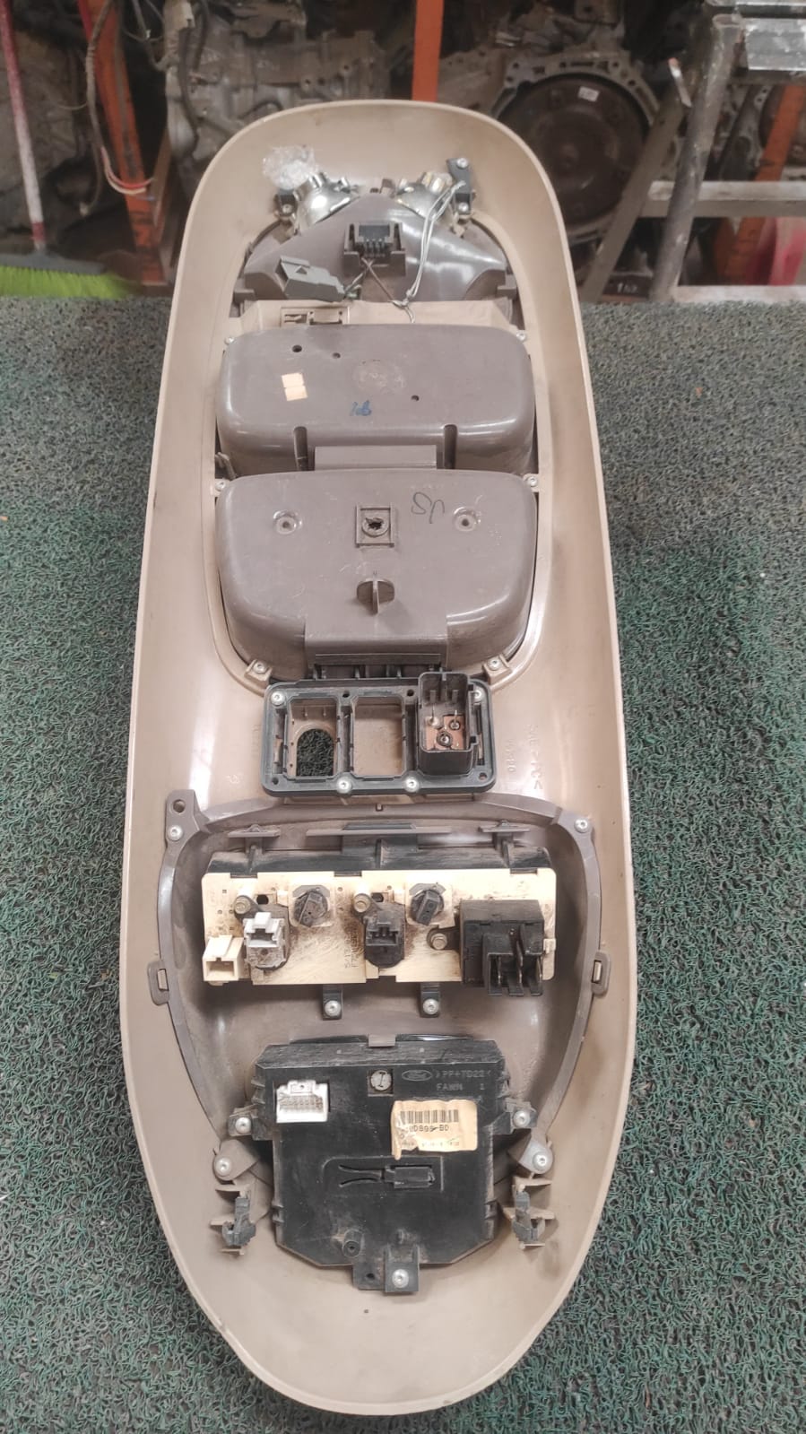 Consola de techo + control de clima Ford Expedition 1999