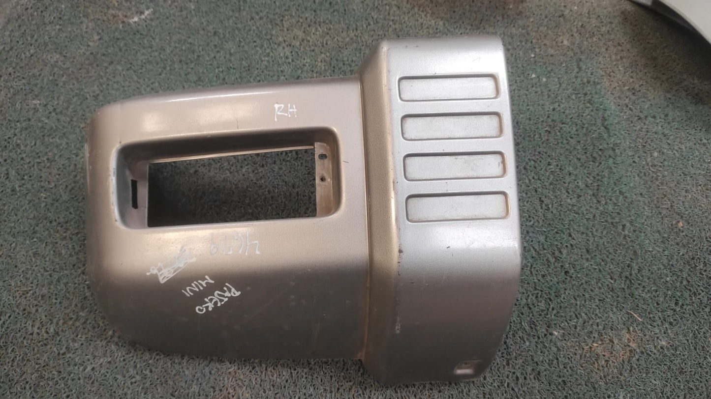 Cantonera de parachoque delantero RH Mitsubishi Pajero Jr-Mini