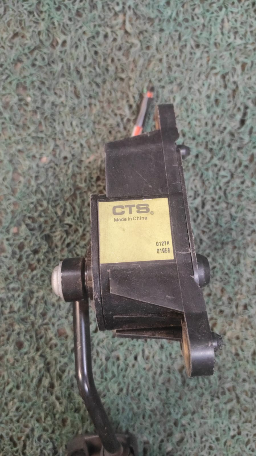 Pedal de aceleracion Nissan March-Wingroad-tiida