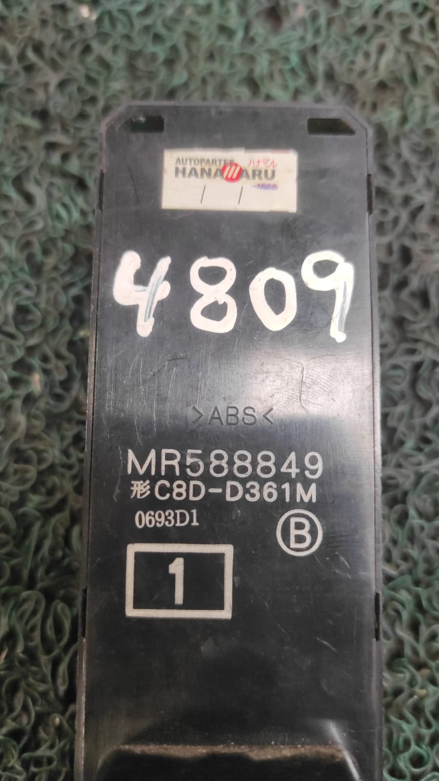 Mando levanta vidrios Mitsubishi EK Wagon