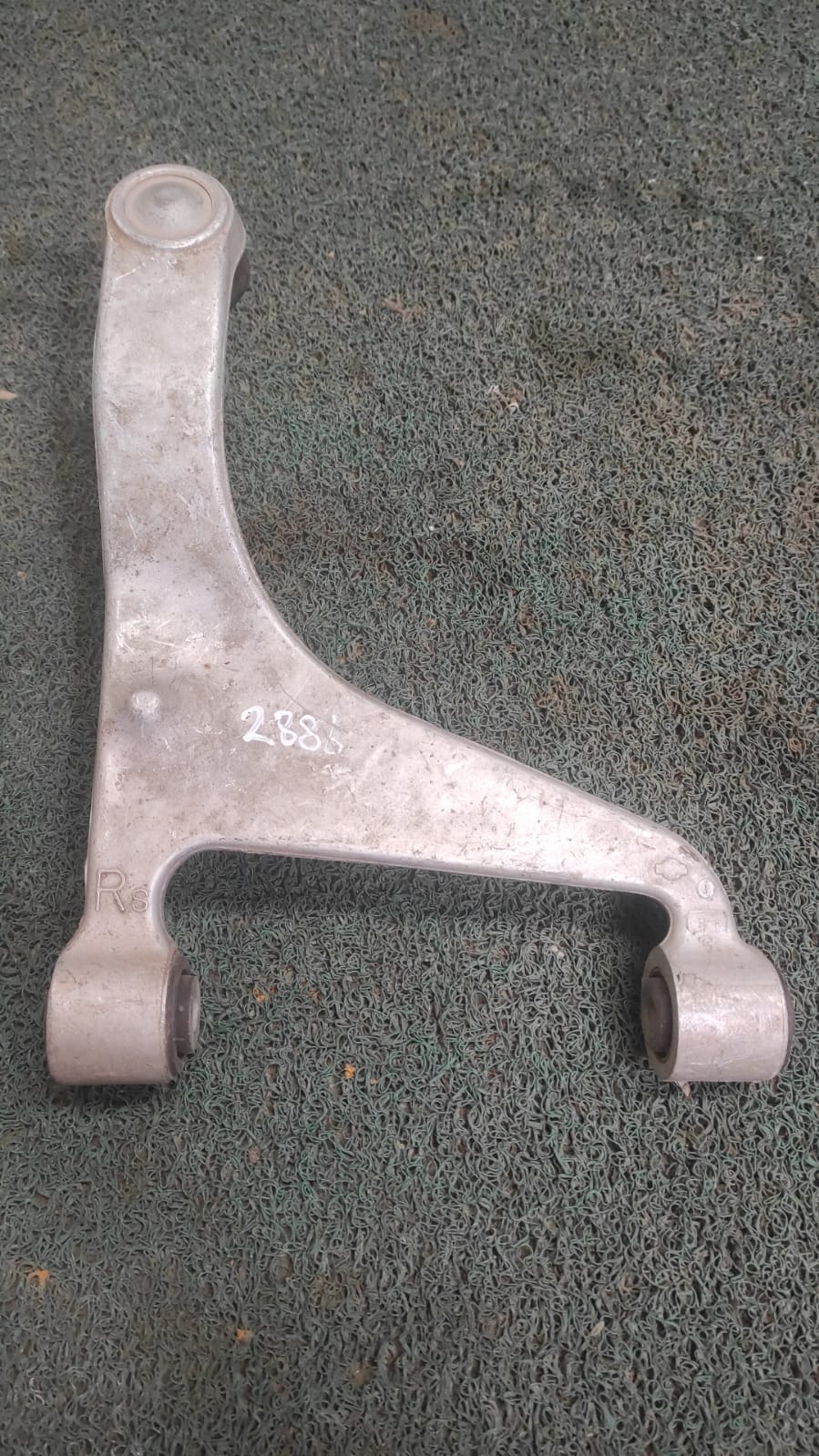 Brazo oscilante Inferior delantero RH Nissan 350z