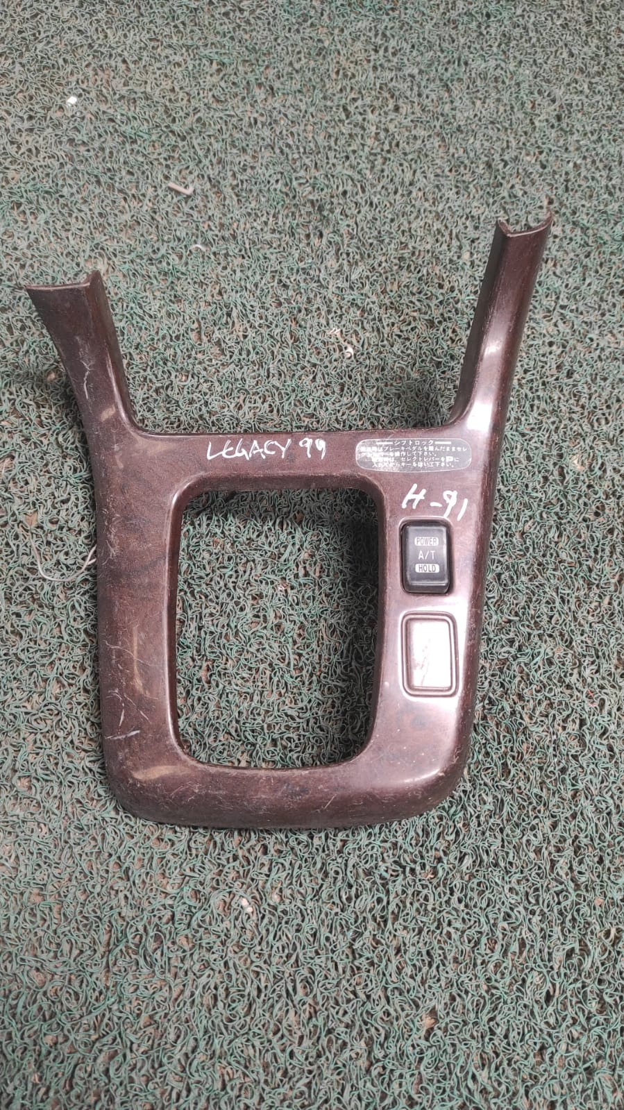 Consola o embellecedor Palanca de cambio Subaru Legacy 1998