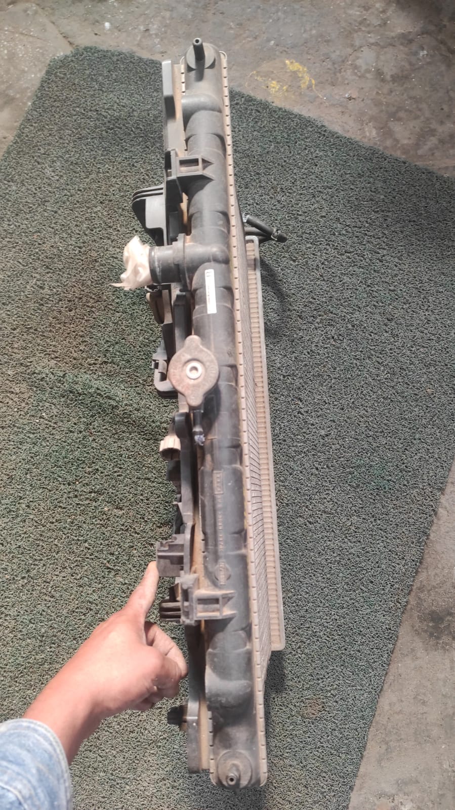 Radiador de agua Nissan Serena-Liberty 2001 SR20