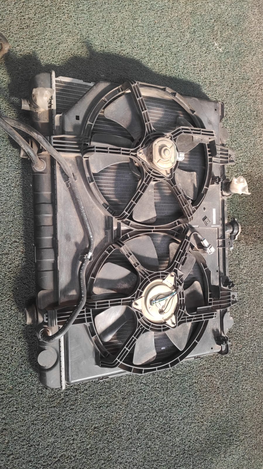 Radiador de agua Nissan Serena-Liberty 2001 SR20