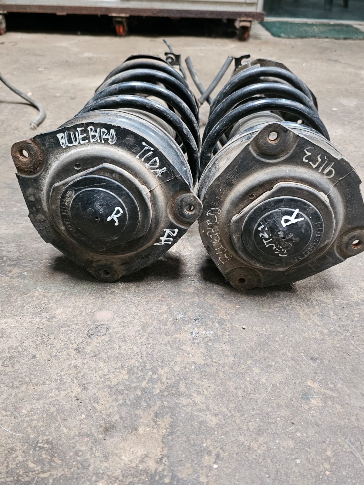 Suspension delantera Note-Tida-Bluebird