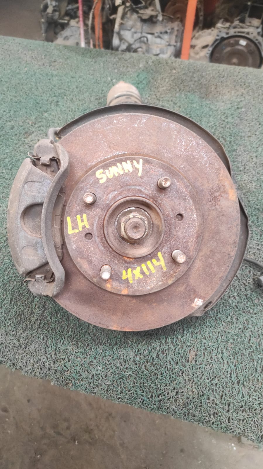 Par Macero Delantero Nissan Sunny con palier