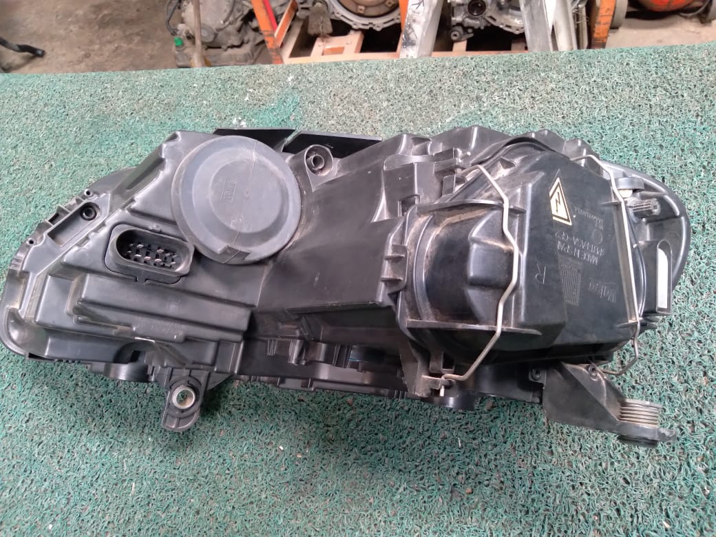 Farol Volkswagen Passat 2012 RH