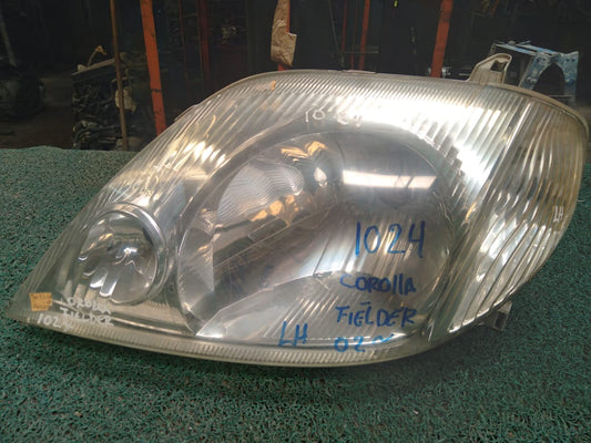 Farol Corolla fielder 2002 LH
