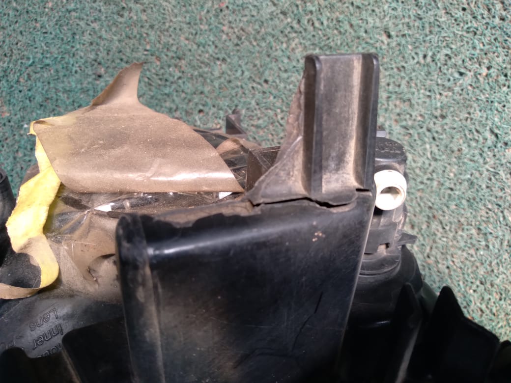 Farol Xtrail 2008 LH