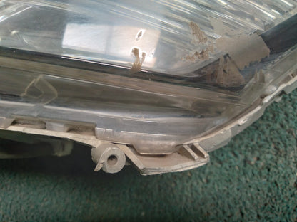 Farol Issis 2005 LH