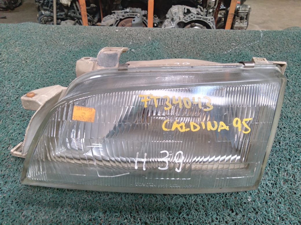 Farol Caldina 1994 LH