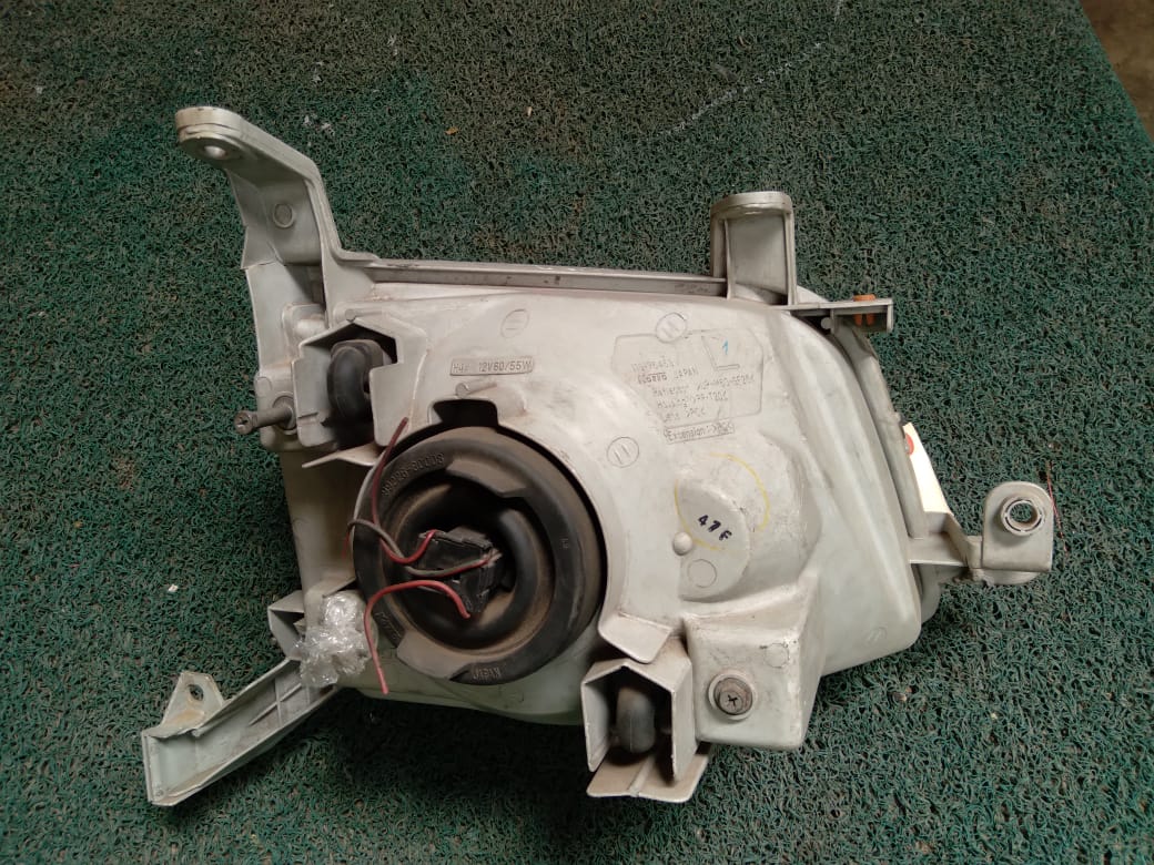Farol Noah 1996 LH