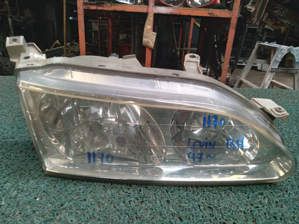 Farol Levin 1997 RH