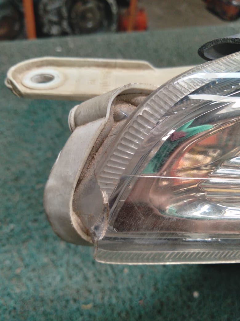 Farol Prado 2003-2004 RH
