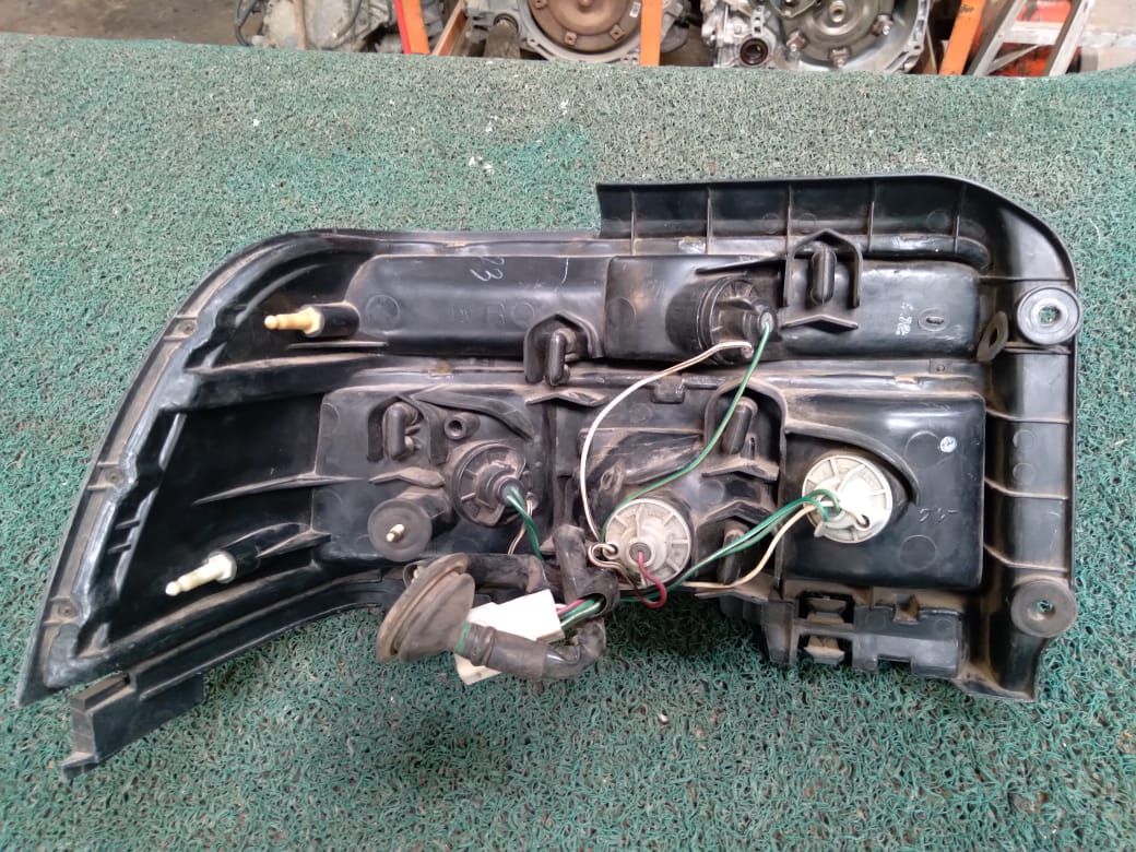 Stop Corolla sedan 1994 RH