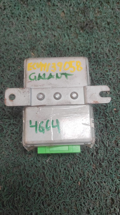 Cerebro controlador de aceleración Mitsubishi Galant 1997 4g64