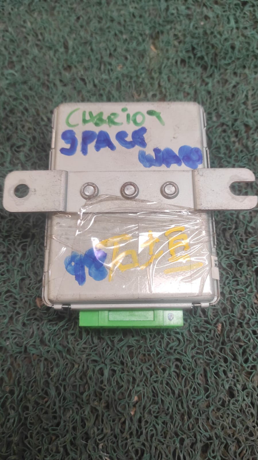 Cerebro controlador de aceleración Mitsubishi Chariot grandis - Rvr - space wagon 1998