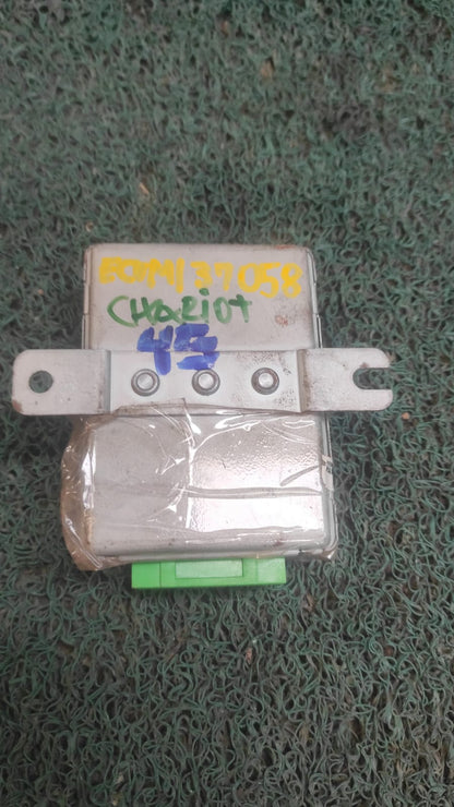 Cerebro controlador de aceleración Mitsubishi Chariot grandis - Space wagon 1998