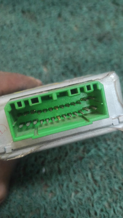 Cerebro controlador de aceleración Mitsubishi Chariot grandis - Space wagon 1998