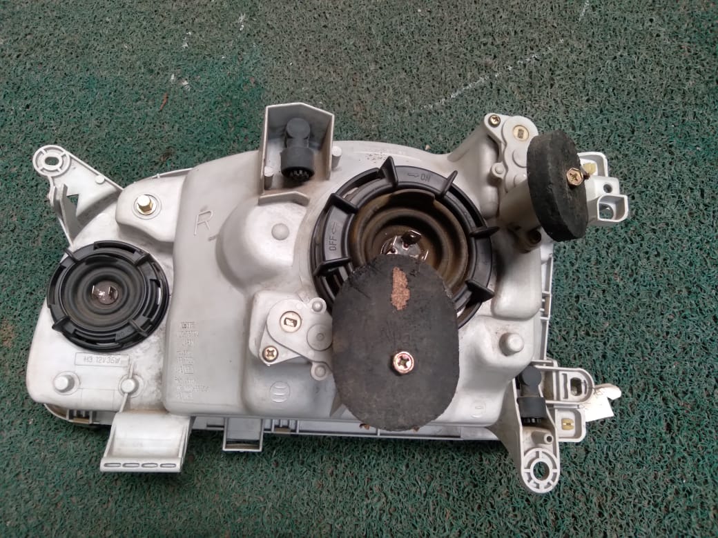 Farol Hiace 1994 RH
