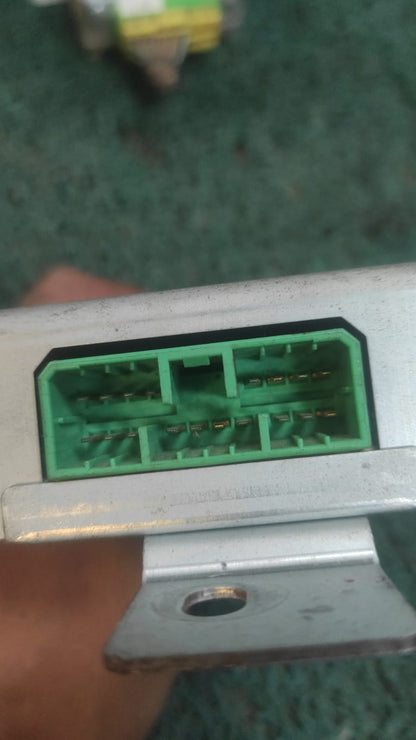 Cerebro de transmisión automática Mitsubishi Pajero Mini 1997