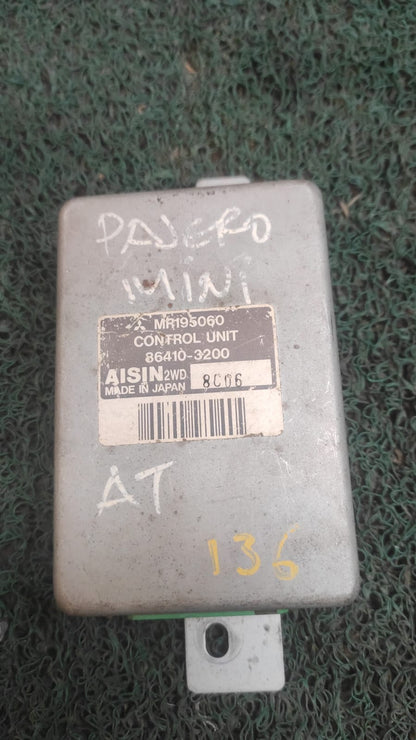 Cerebro de transmisión automática Mitsubishi Pajero Mini 1997
