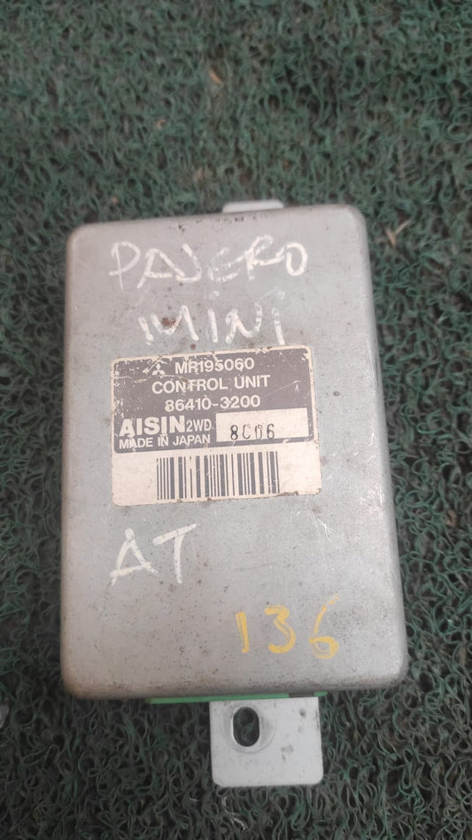 Cerebro de transmisión automática Mitsubishi Pajero Mini 1997