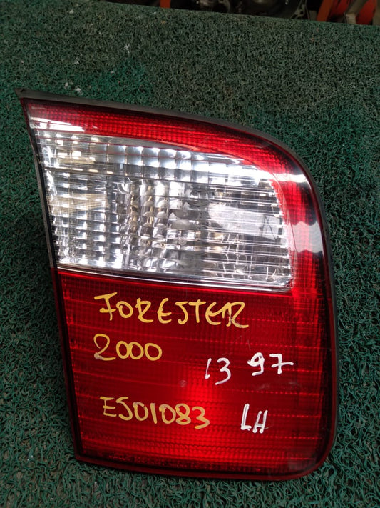 Stop embellecedor Forester 2000 LH