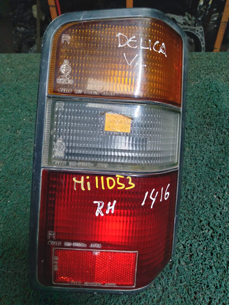 Stop Delica 1987 RH