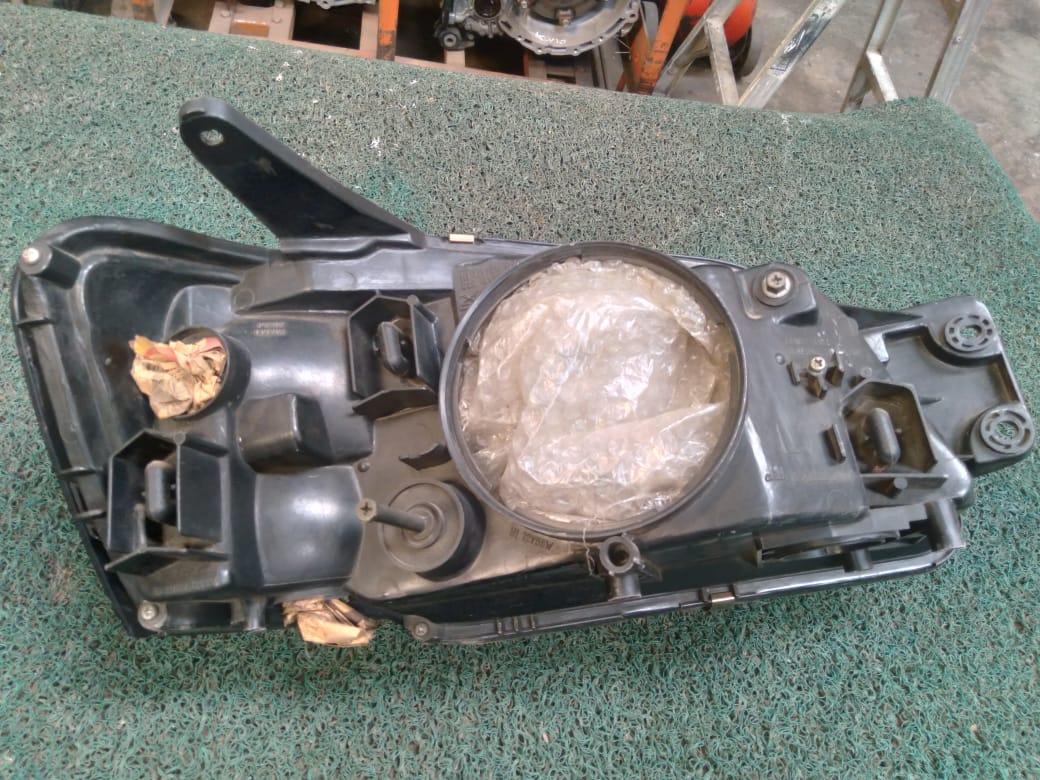 Farol Legacy 2004 LH