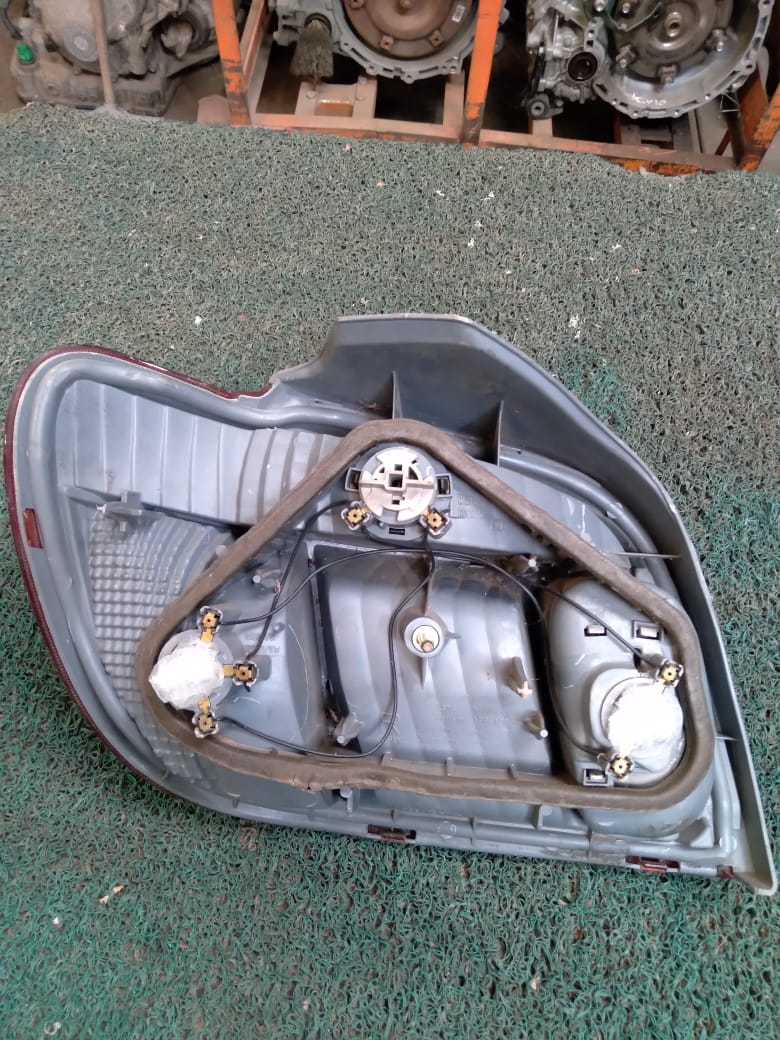 Stop Vitz 2004 RH
