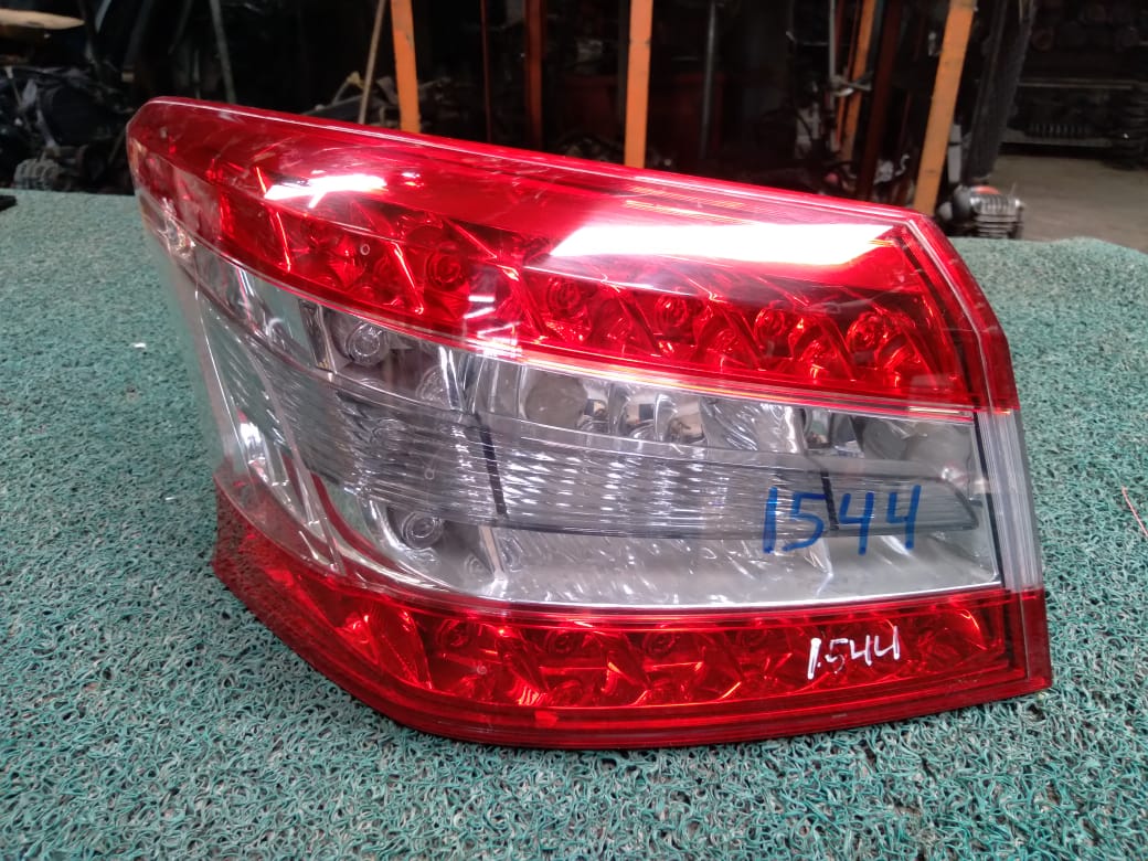 Stop Sentra 2012 LH