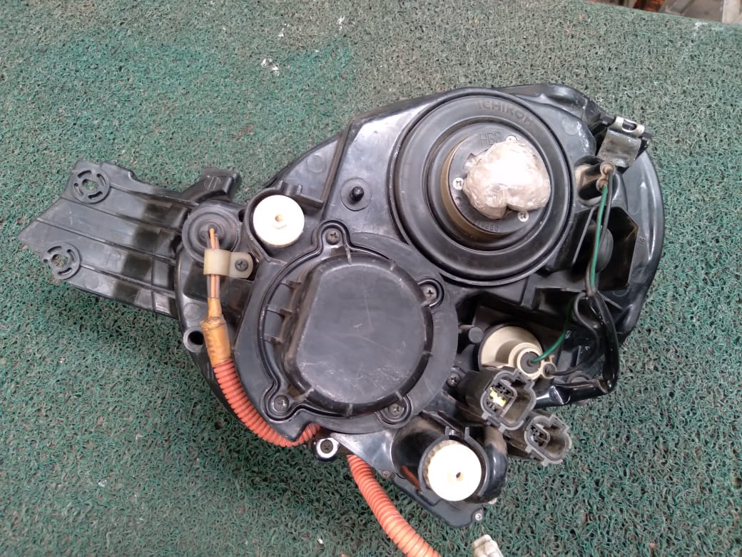 Farol Impreza 2001 RH