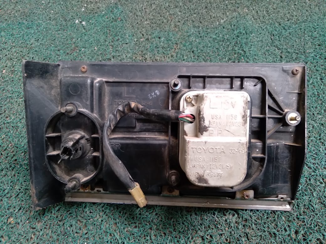 Stop Embellecedor Camry LH