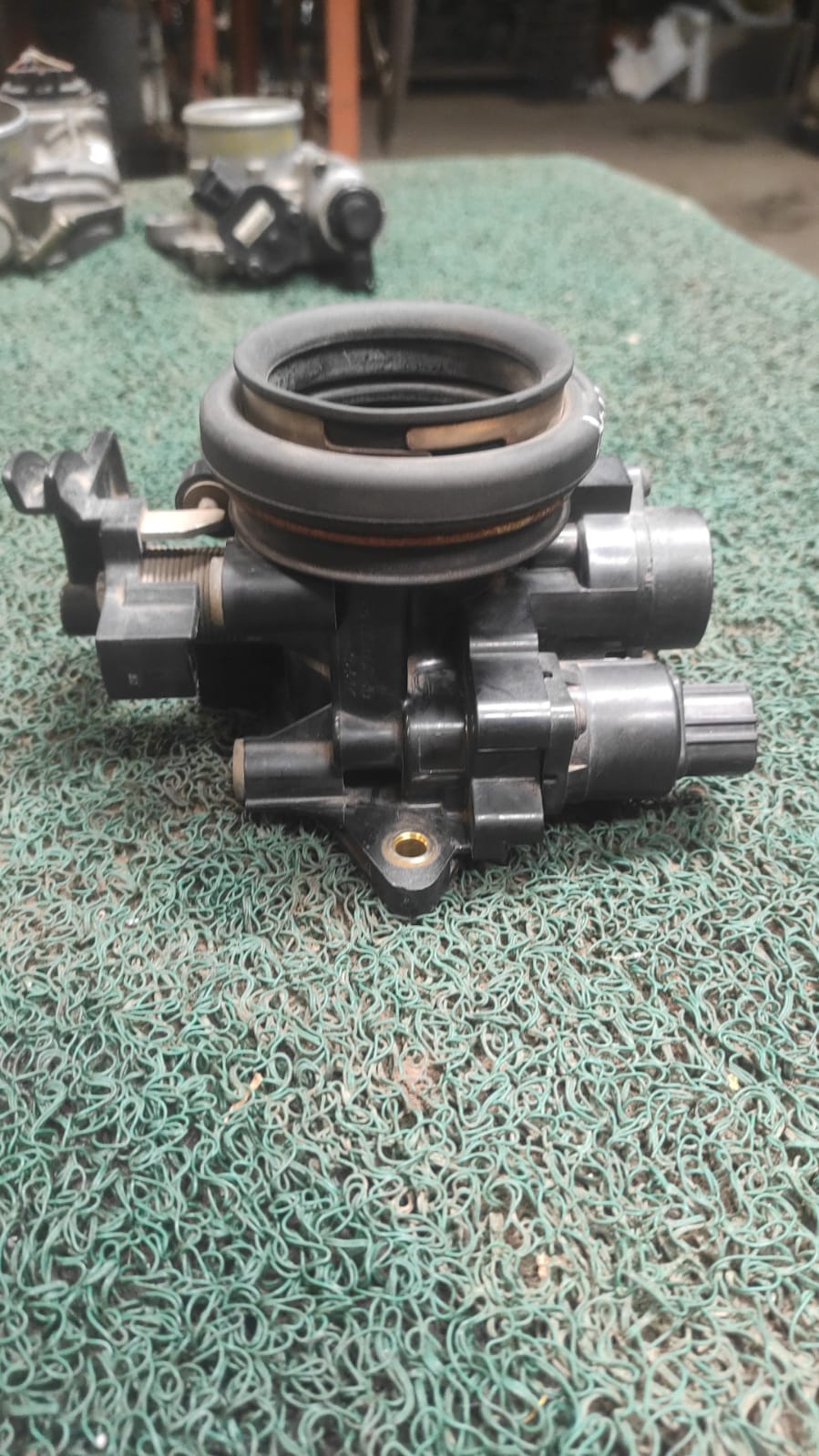 Garganta o cuerpo de aceleración Toyota passo 08