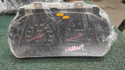 Velocímetro Mitsubishi chariot Grandis