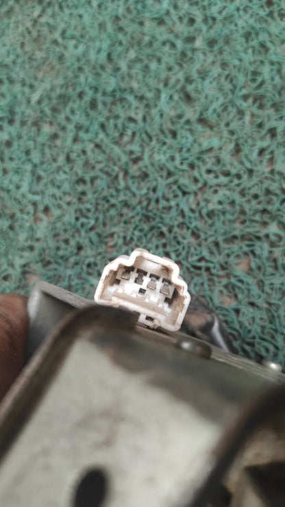 Motorcito limpia parabrisas trasero Nissan 350z