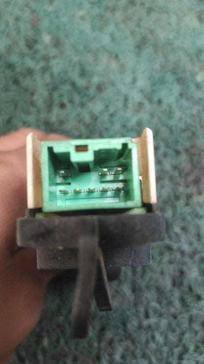 Botón levanta vidrios Mitsubishi pajero mini -jr&nbsp; 1996