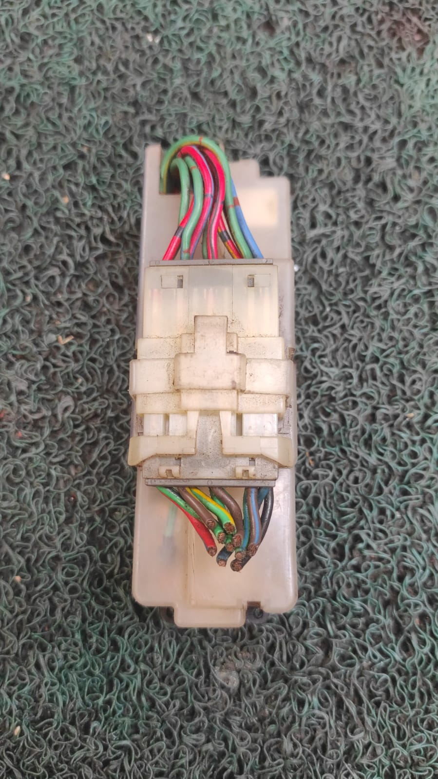 Mando levanta vidrios Mitsubishi