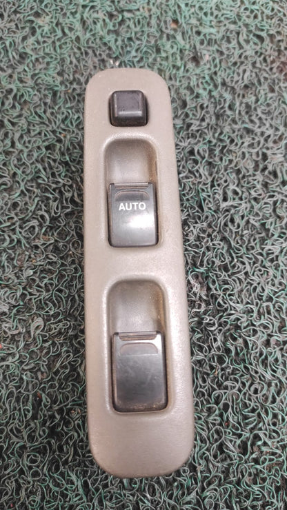 Mando levanta vidrios Suzuki Swift ignis