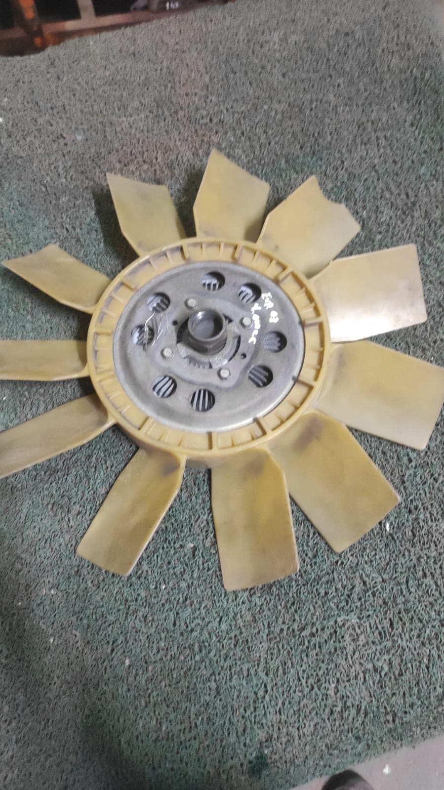 Aspa y embrague de ventilador Ford Explorer 2003