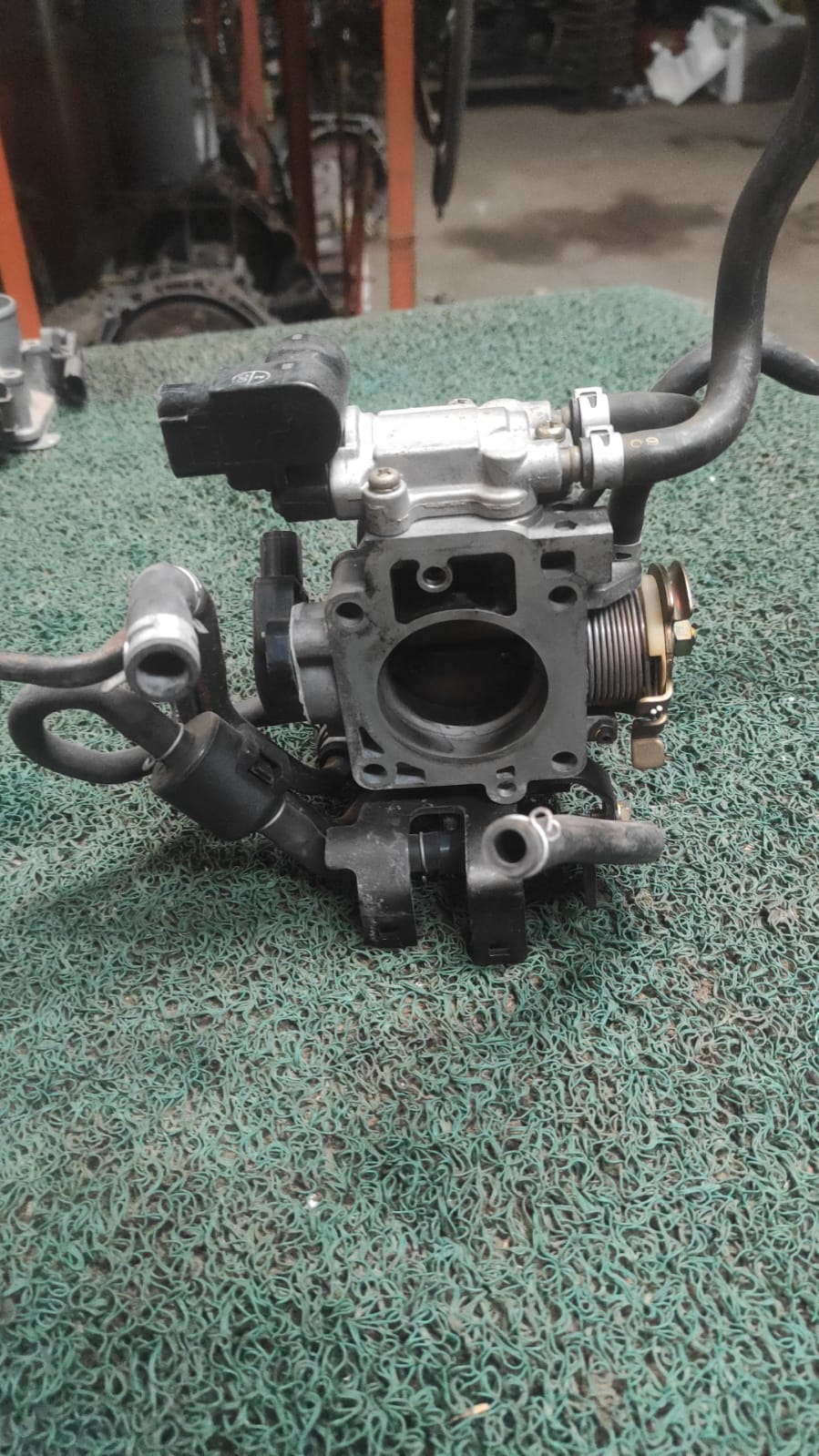 Garganta o cuerpo de aceleración honda fit L13A