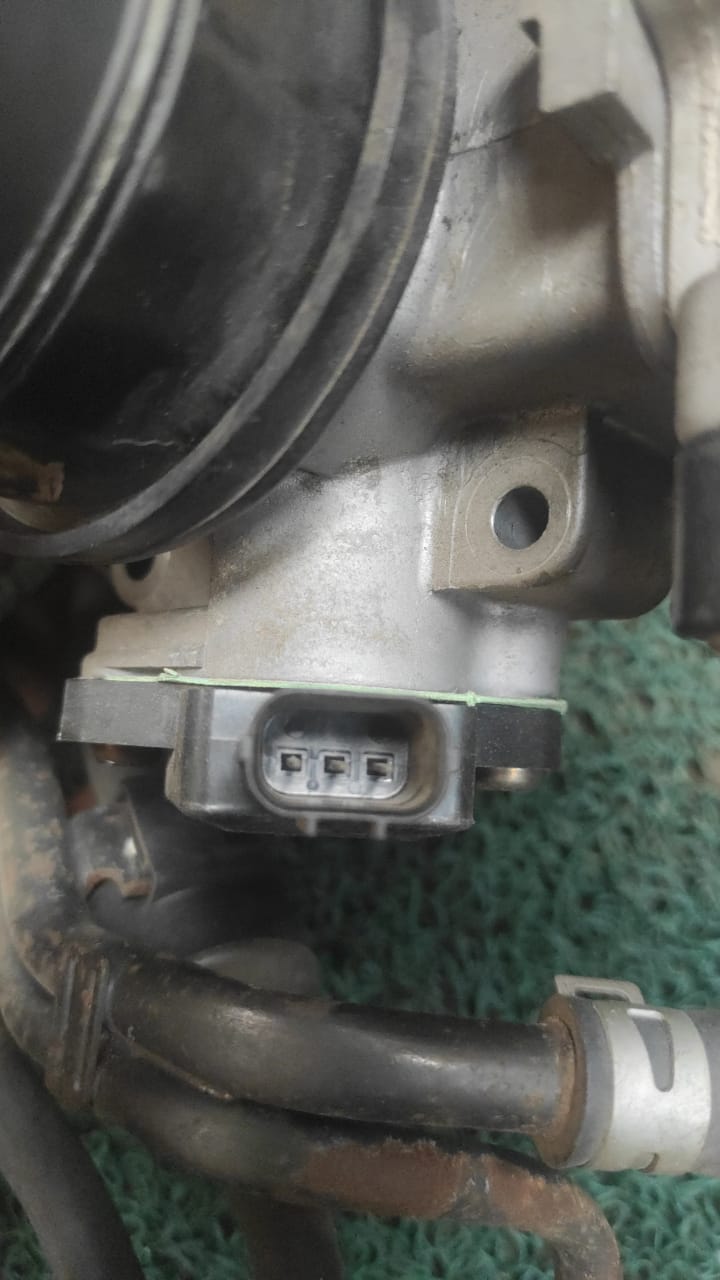 Garganta o cuerpo de aceleración honda fit L13A