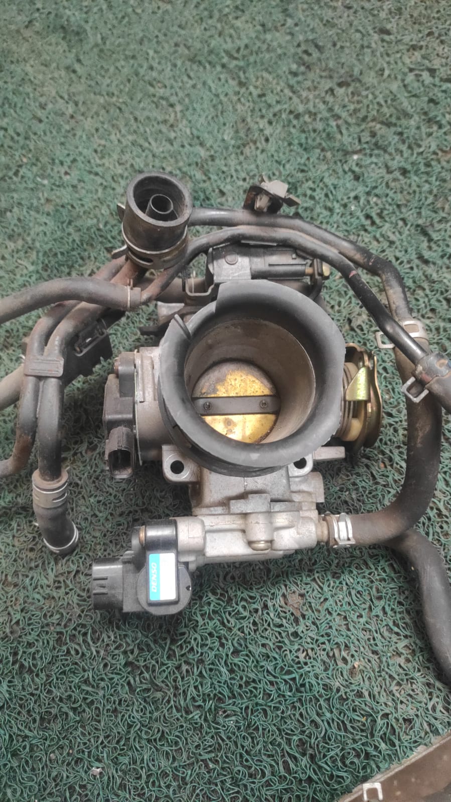 Garganta o cuerpo de aceleración honda fit L13A