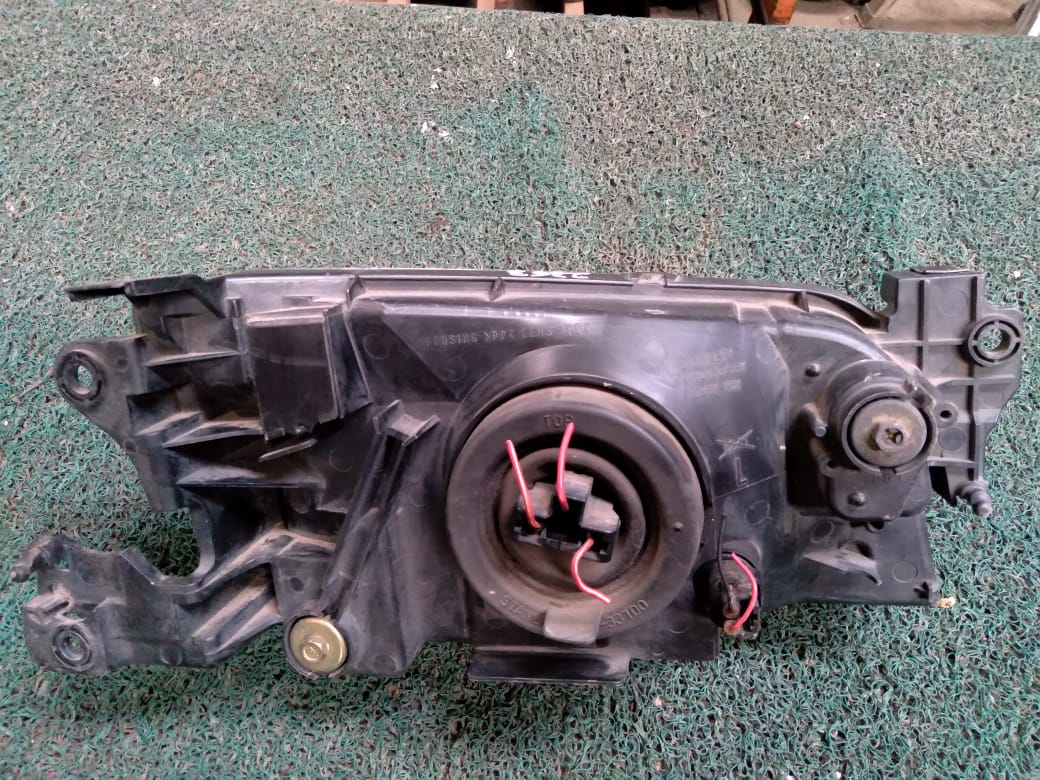 Farol Demio 1997 LH
