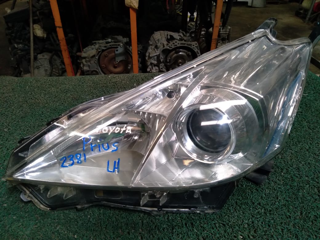 Farol Prius 2011 LH