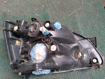 Farol Noah 2004 LH