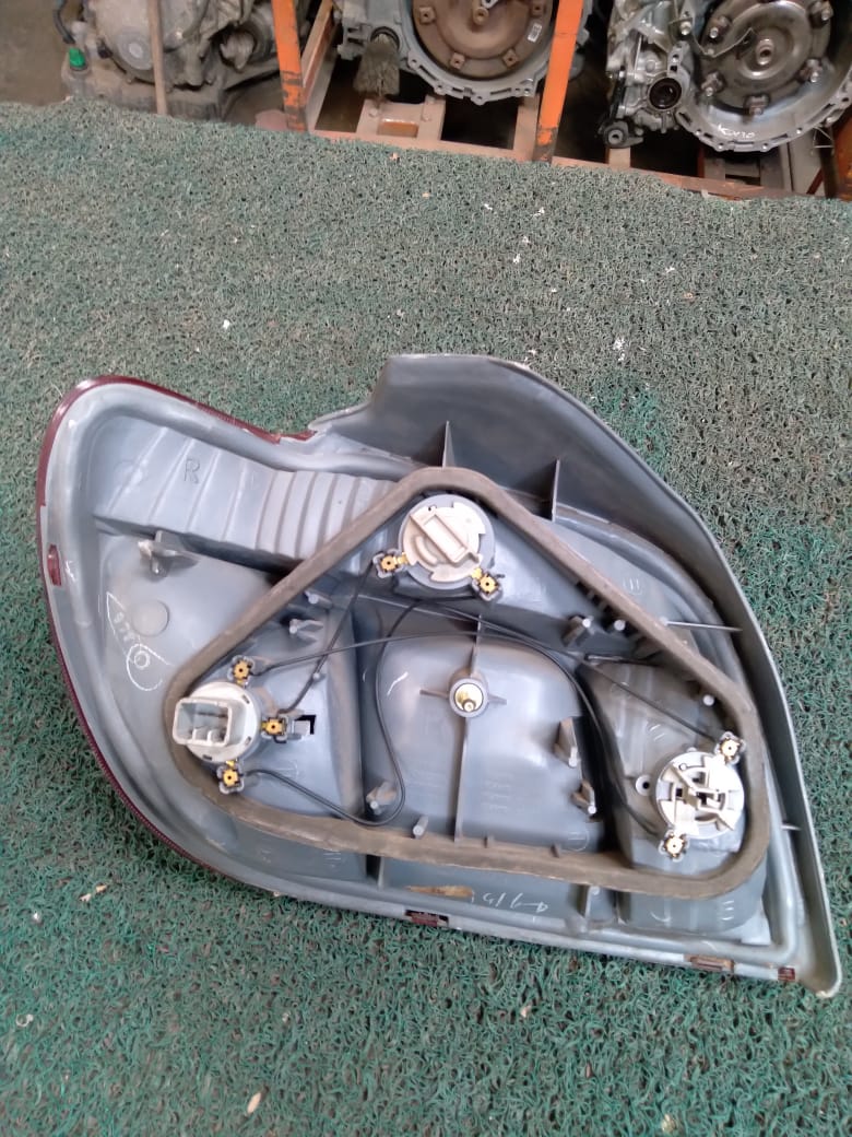 Stop Vitz 1999 RH